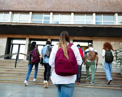 While Teen Boys Shift Right, the Rise of the 'New Chill Girl' Trend Grows Apparent
