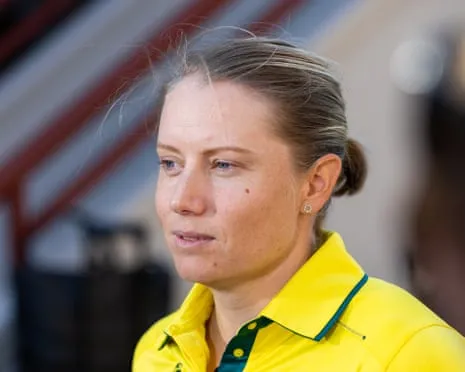 Australia's Women's Cricket Team Experiences Unprecedented 102-Run Loss to Indian Side